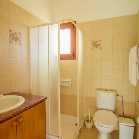 Villa Korona 1 *